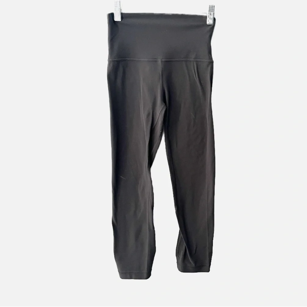 Lululemon Athletica High Rise 21” Align Crop Leggings Melanite Gray Size 2